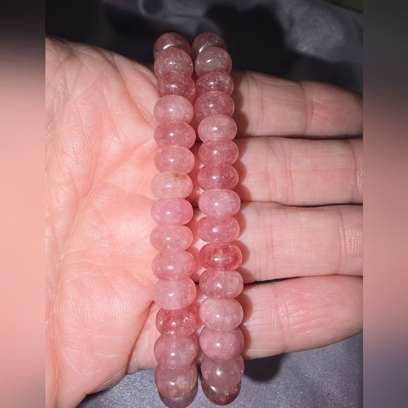Strawberry Quartz Rondelle Bracelet - Picture 5 of 10